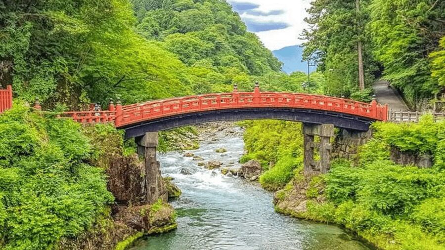From Tokyo: Nikko World Heritage Full Day Private Tour - Shinkyo Bridge and Nikko’s old gateway