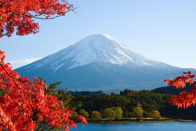 Fuji and Lake Kawaguchi Tour - Why a private Fuji day can work better than a group bus
