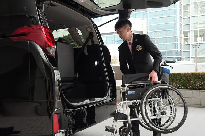 Full Day Private Tokyo Tour for Wheelchair Users - Omotesando, Harajuku, and Meiji Jingu