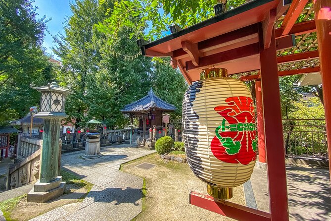 Get to know the secret of Asakusa! Shrine and Temple Tour - Asakusa Shrine beside Senso-ji