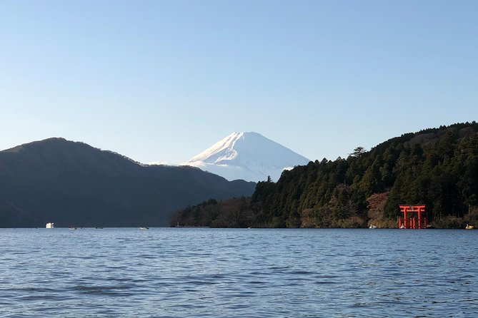 Hakone Private Two Day Tour from Tokyo with Overnight Stay in Ryokan - Ropeway views and Owakudani’s volcanic ground