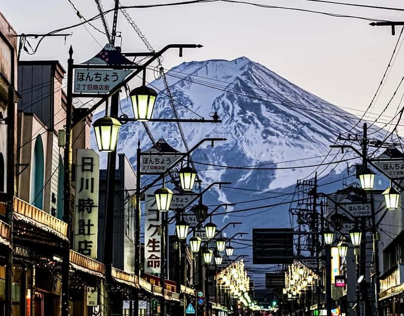 Halfway Up Mt,Fuji, Oshino Hakkai, Kawaguchiko from Tokyo - Lake Kawaguchi: lunch with one hour to spare