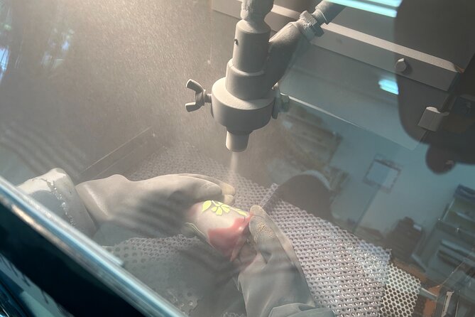 Handmade Japanese Glass Art Sandblasting Workshop in Tokyo - Who will enjoy this experience most