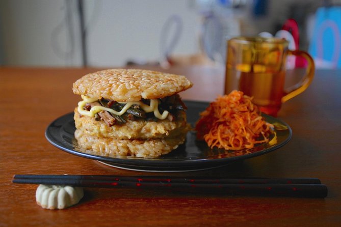 Hands-on Japanese Cooking in a Shinjuku Home Kitchen with Satoru - A Tokyo cooking class that starts at home