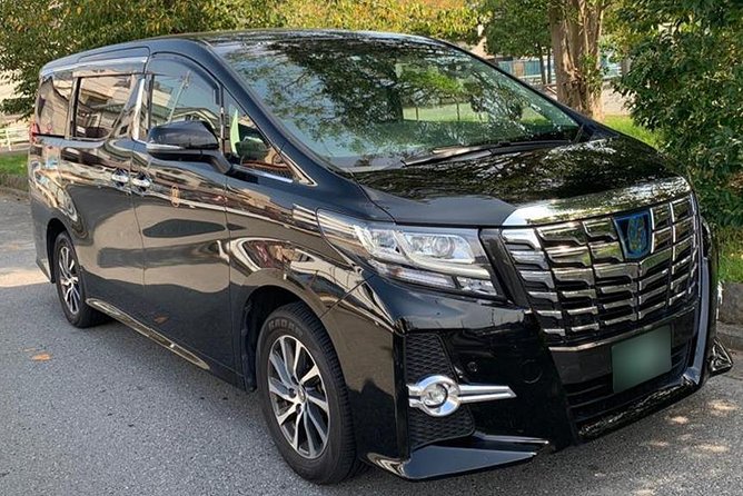 Haneda Airport (HND) Private Transfer to Central Tokyo - Finding your driver at Haneda Airport