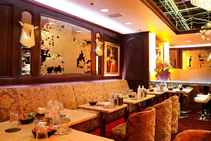 Hostess Bar Tour - ORIGIN Tokyo Entry Ticket - Why the small-group format matters