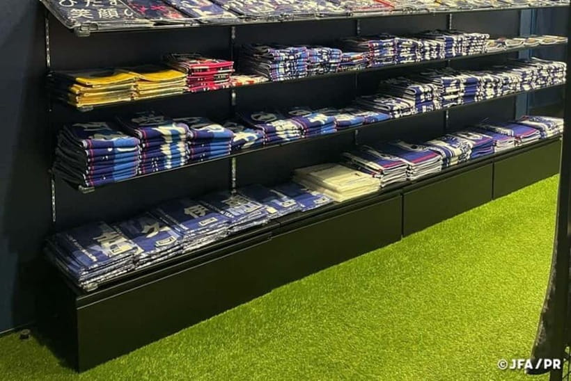 Japan Football Association museum tour at 「blue-ing!」 - The Best Time and Place to Fit It In