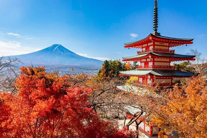 Japan's Best Mount Fuji Tour - Arakurayama Sengen Park and the famous Fuji view
