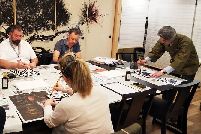 Japanese Calligraphy Experience - Starting at Kikai Shinkō Kaikan in Shibakōen