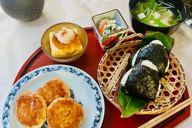 Japanese Cooking class in Tokyo - The first lesson: dashi and rice