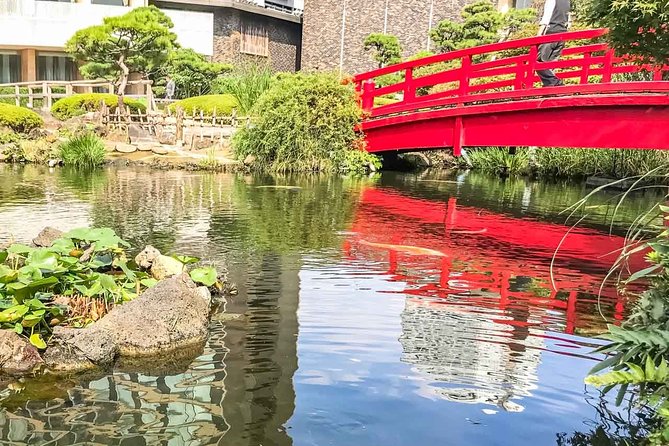 Japanese Garden & Western Architecture: Akasaka exploration tour - What the private format adds
