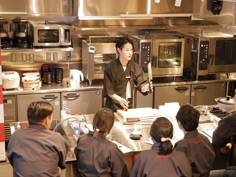 Japanese Knife Skills & Tuna Don/Sushi Workshop in Tokyo - What the $127 price includes