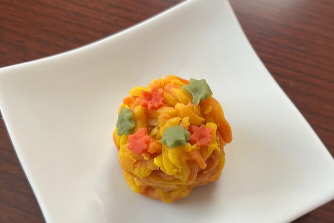 Japanese Sweets Making & Tea Ceremony in Yokohama, suburban Tokyo - Why the small group size improves the class
