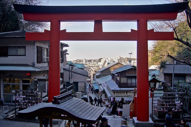 Kamakura & Enoshima 1 day bus tour from Tokyo and Yokohama - Enoshima changes the pace with sea views