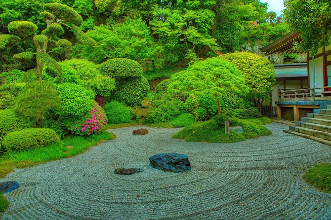 Kamakura & Yokohama One-Day Tour with English Driver - Shin-Yokohama Raumen Museum