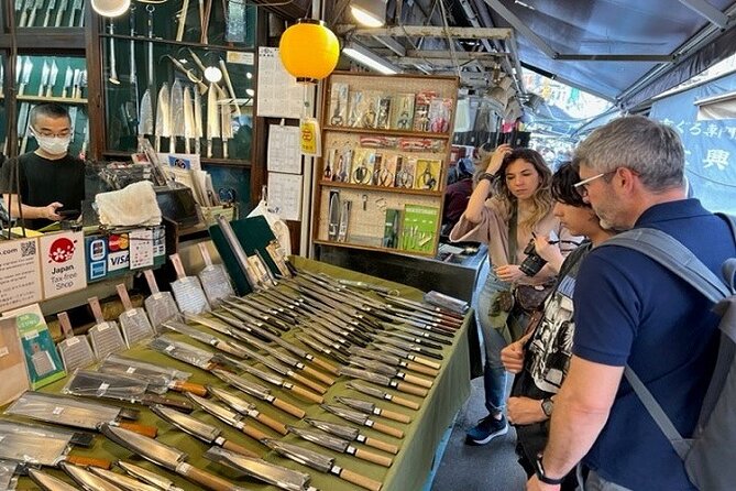 Kappabashi Knife Shopping Tour with Government-Licensed Guide - Key points at a glance