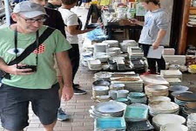 Kappabashi Knife Shopping Tour with Government-Licensed Guide - The walking and train format matters