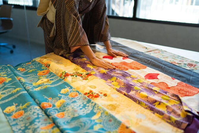 Kimono Art Workshop in Tokyo - What Happens During the 90-Minute Workshop