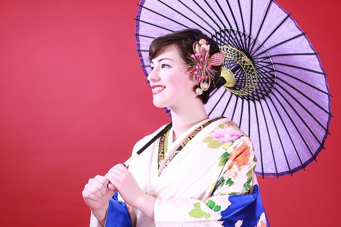 Kimono Photo Shooting Family and Group Plan in Tokyo - Choosing between princess kimono and samurai clothing