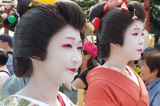 Kimono Tokyo Tour - Why Asakusa works so well for kimono photos