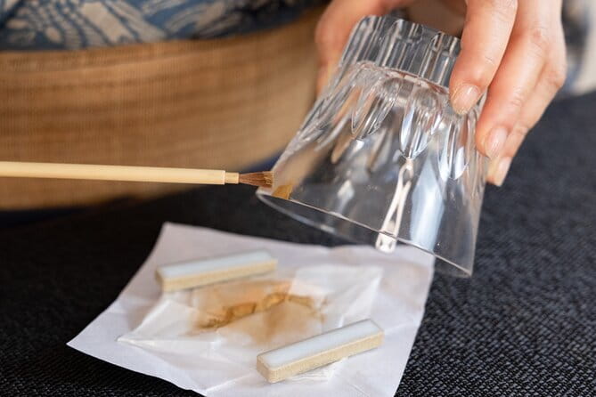 Kintsugi Workshop Class in Shibuya, Tokyo with mon cadeau - Meeting Michiko and Yuki in Shibuya