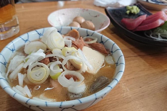 Low-cost local pub & bar crawling - Marumasu-ya: an old izakaya centered on river fish