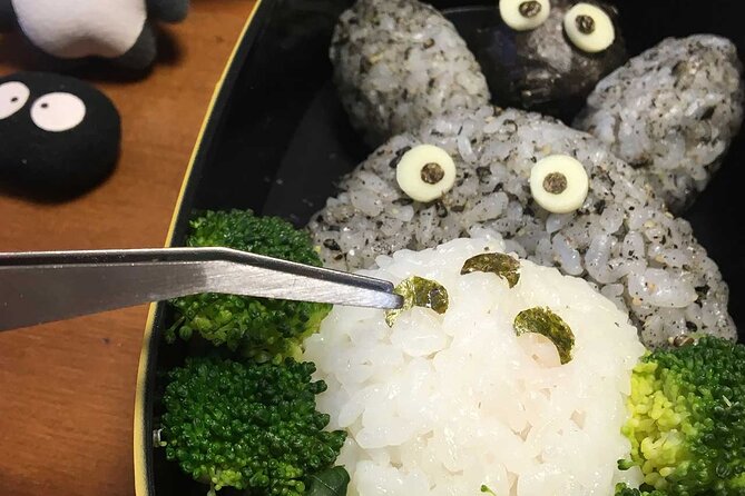 Making a bento box with cute character look in Japan - Key points to know before booking