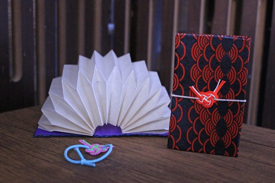 Mini Origami Lamp and Mizuhiki knot Belt Workshop in Ueno - Who should book this Ueno workshop?