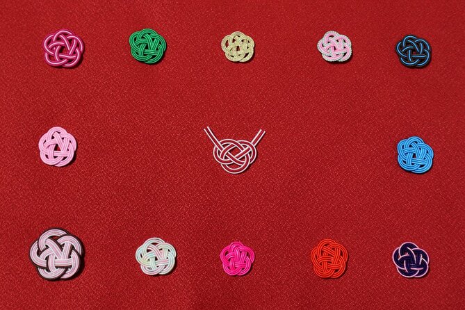 Mizuhiki Accessories Crafting in Asakusa Tokyo - Choosing Colors and a Design