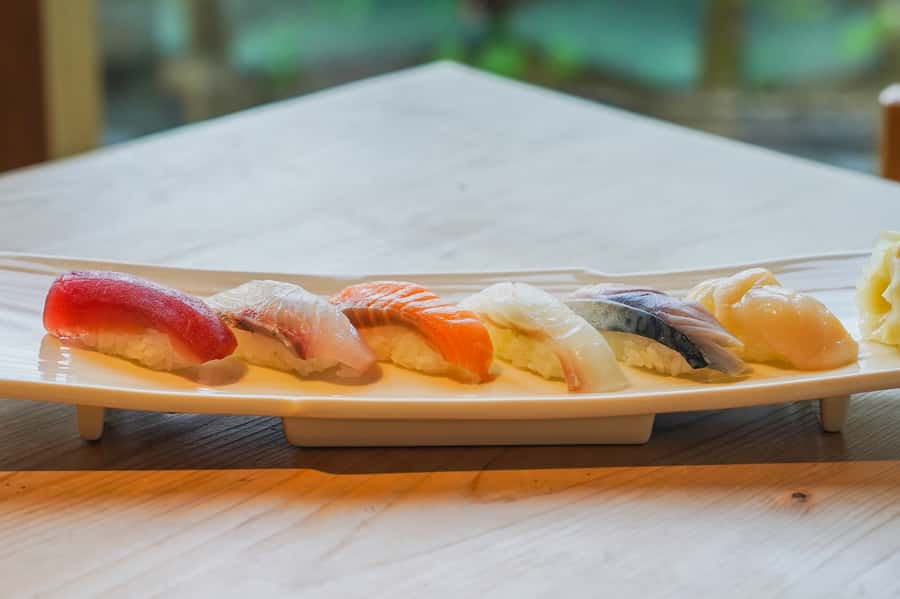 Modern Vegan Night Foodie Tour in Tokyo - Dogenzaka after dark