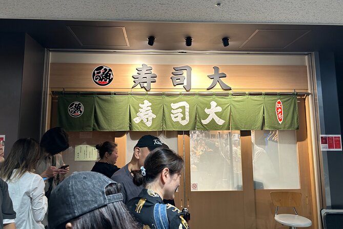 Morning Market Adventure: Toyosu & Tsukiji with Tuna Auction - Toyosu Market and the bluefin auction