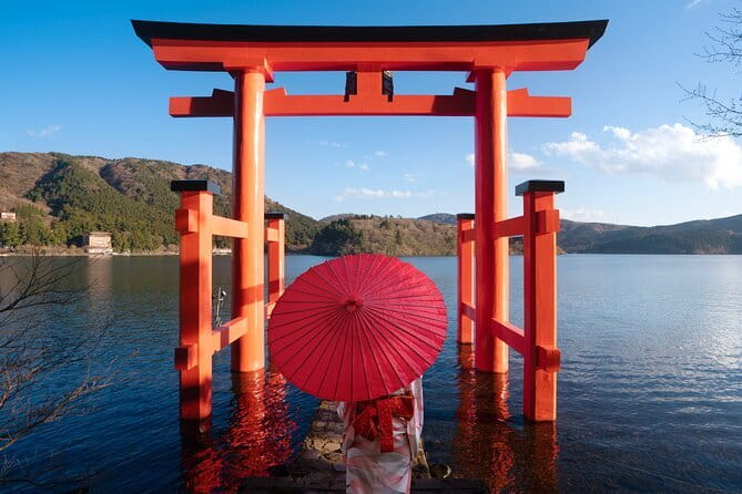 Mount Fuji and Hakone Private Day Trip by Car/Van - in English - Oshino Hakkai, eight ponds and a busy village setting