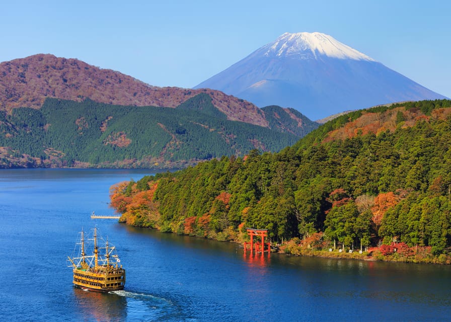 Mount Fuji - Hakone & Onsen Full Day Private Tour - Hakone Shrine and the red torii gate