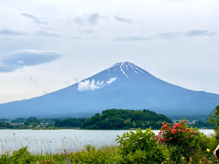Mount Fuji Hakone with English-speaking Guide - Lake Kawaguchi and the Kachi Kachi ropeway