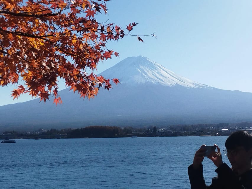 Mount Fuji-Lake Kawaguchi Private Tour with Bilingual Driver - Lake Kawaguchi, ropeway, and time to slow down