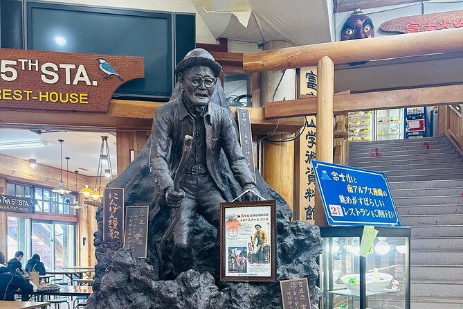Mount Fuji One Day Private Customizable Tour With English Driver - Oshino Hakkai, old buildings, and spring water
