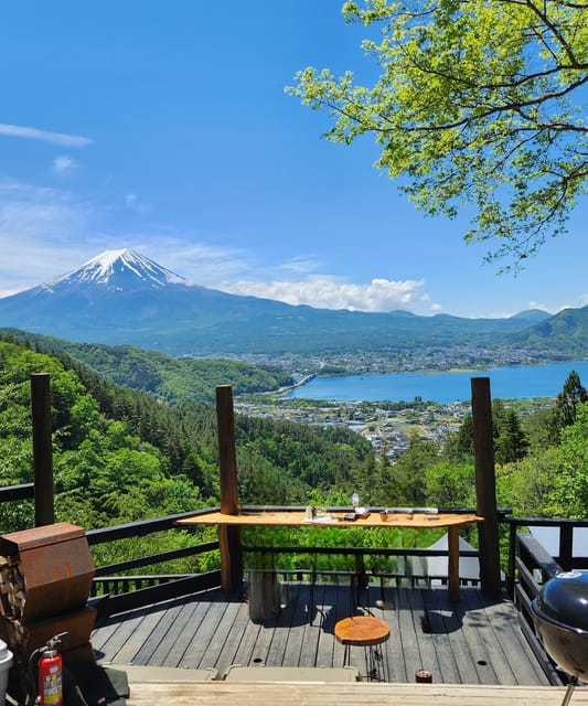 Mount Fuji Private day tour from Tokyo private & Customized - Oshino Hakkai and old-style village scenery