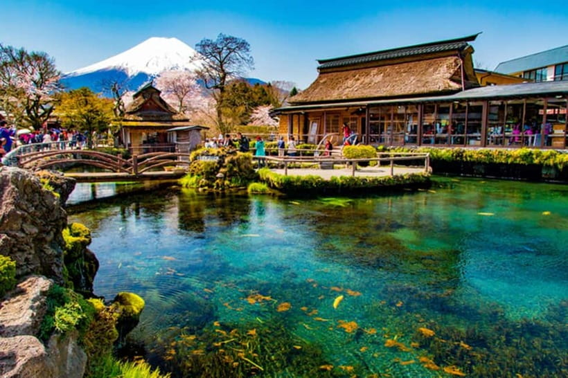 Mount Fuji: Private Full day Tour with English driver - Arakura Fuji Sengen Shrine and the Lawson Photo Stop
