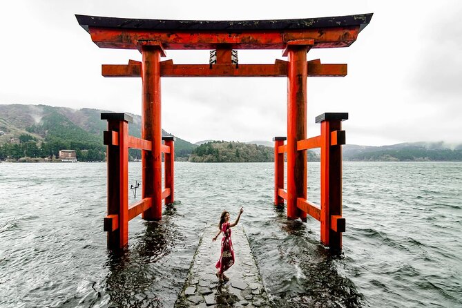 Mt. Fuji and Hakone Private Tour with English Speaking Guide - Oishi Park changes with the season