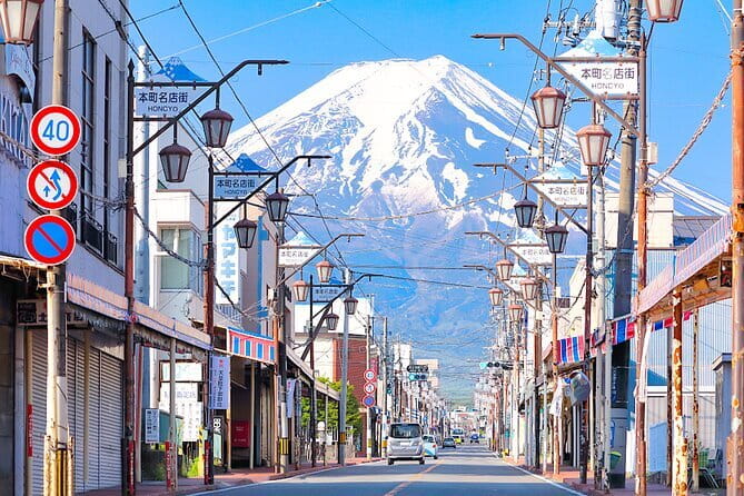 Mt.Fuji Arakurayama Sengen Park,Oshino Hakkai,Kawaguchi Lake Tour - Hikawa Clock Shop Street, the short Fuji approach