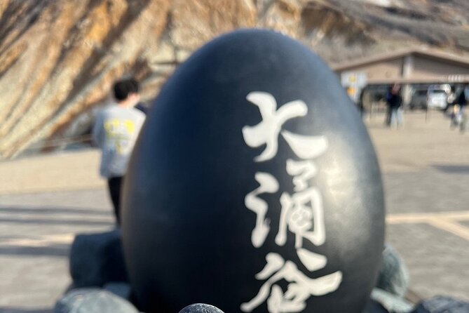 Mt. Fuji Day Trip from Tokyo with English Speaking Driver Guide - Kitaguchi Hongu Fuji Sengen Shrine brings a quieter mood