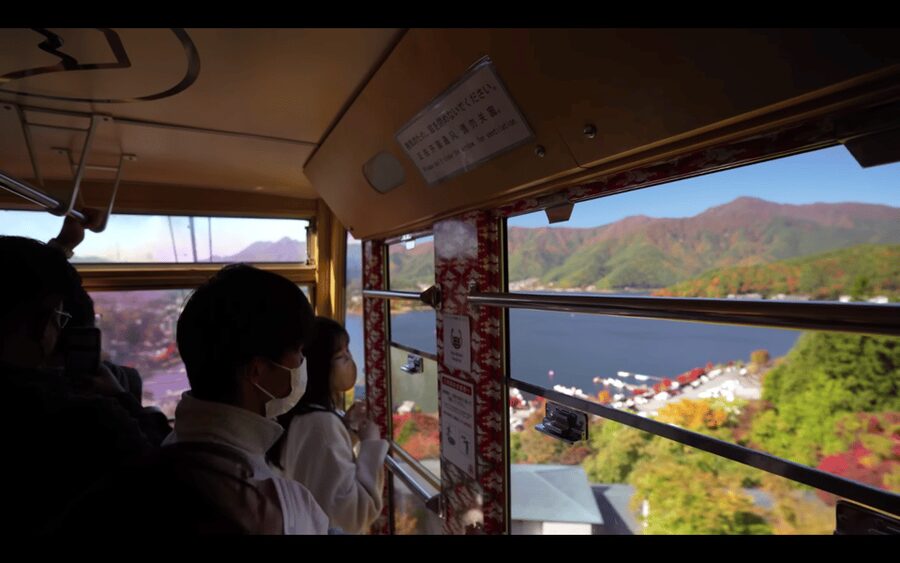 Mt Fuji & Hakone: Sightseeing Private Day Tour with Guide - Oshino Hakkai and its clear spring water