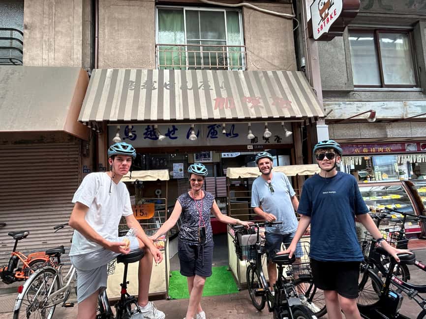 Off the beaten path E-bike tour tokyo with Local guide, 3hrs - Asakusa: Tokyo’s most recognizable traditional stop