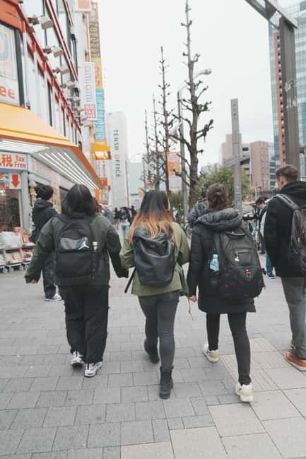 Otaku Tour for Anime, Manga and Game Lovers - Ending at a major anime souvenir shop