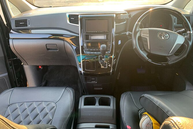 Private Airport transfer Haneda Airport(HND) to Tokyo City - The vehicle, luggage, and child-seat details