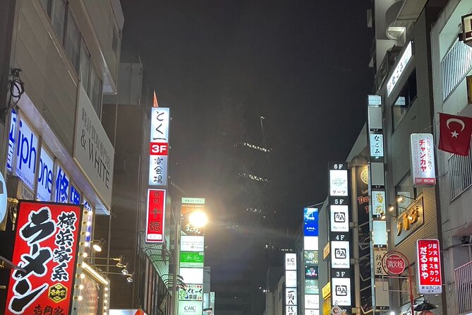 Private Bar Hopping Tour in Shinjuku, Tokyo - The guide makes the biggest difference