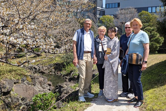 Private Customizable Car and Mini Van Tour in Tokyo - Yanaka and the slower side of Tokyo