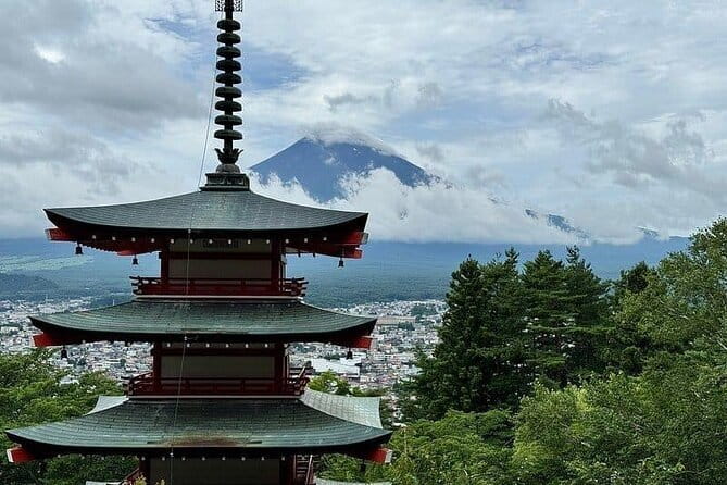 Private Guided Tour at Mount Fuji Majesty - Key points at a glance