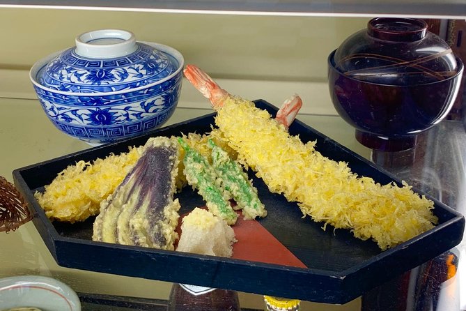 Private Japanese Sample Food Making and Asakusa History Tour - Making a tempura sampuru by hand