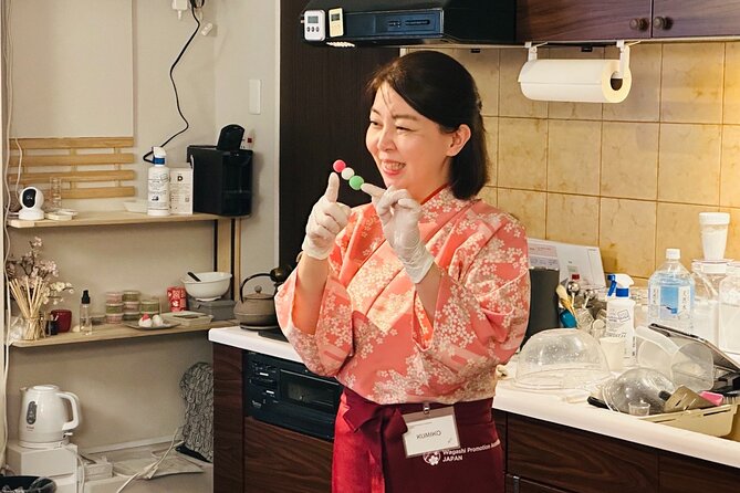 Private Mochi Sweets Making class near Shibuya area - Is $79.28 a fair price?